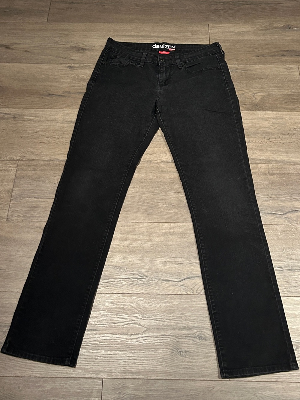 Levi's Denizen Women's Black Straight-Leg Jeans